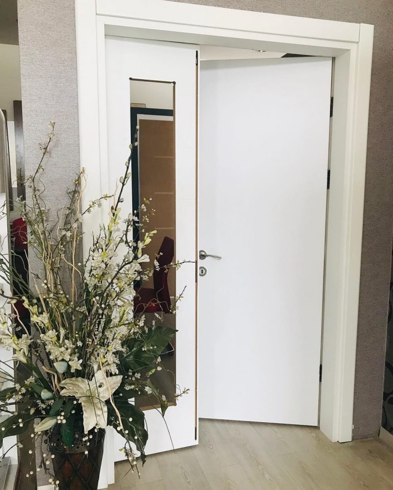 45+ Creative Genuinely Chic Cool Bedroom Door Decoration