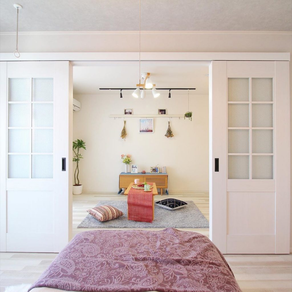 45+ Creative Genuinely Chic Cool Bedroom Door Decoration Ideas New 2021